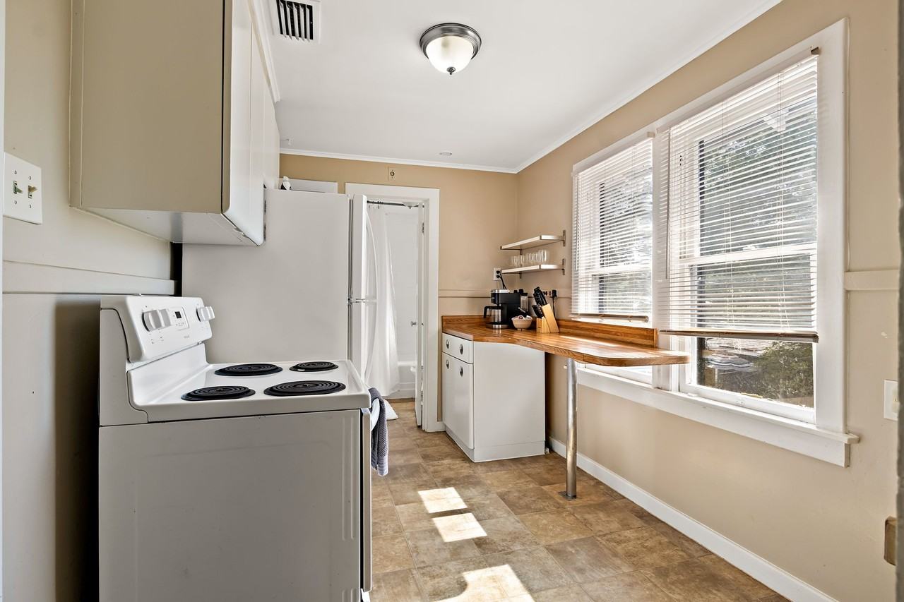 1013 5th St N #3 - Photo 5 of 18