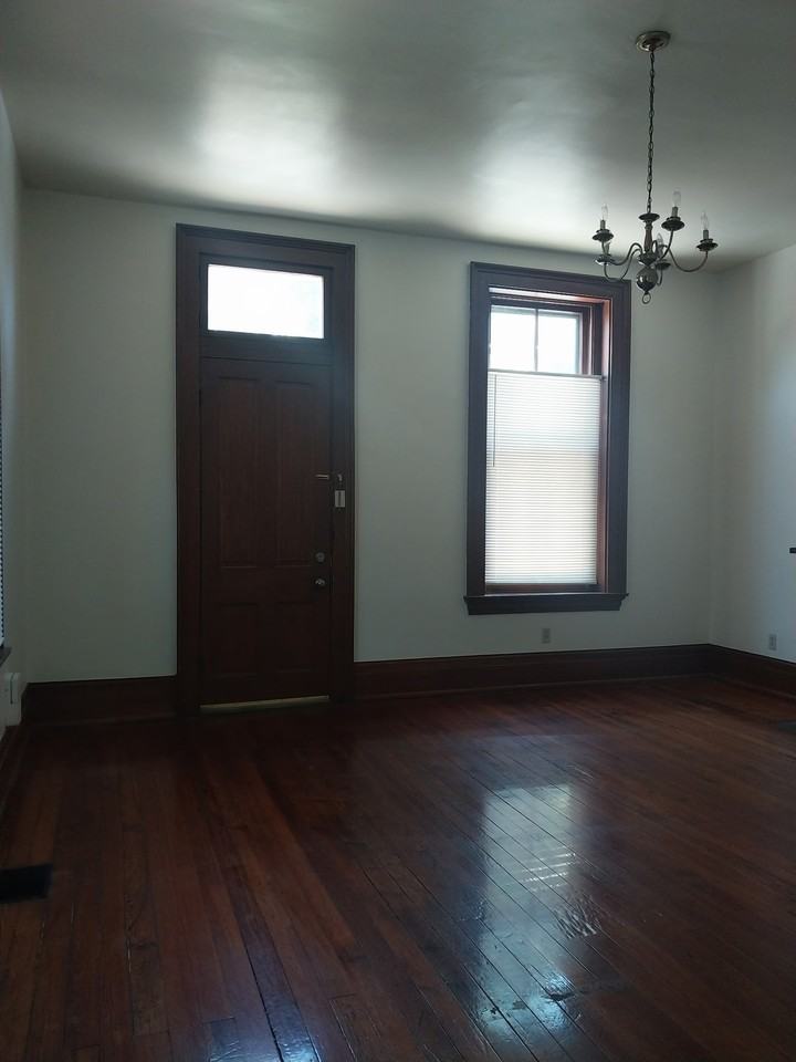 1921 Pearl St #1 - Photo 3 of 20
