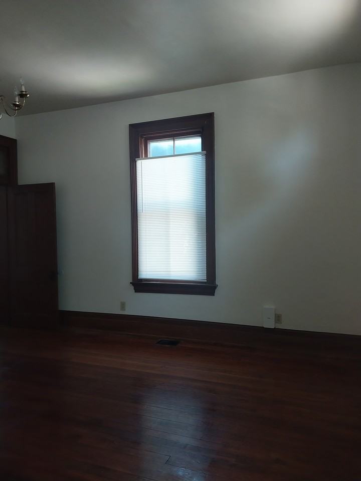 1921 Pearl St #1 - Photo 6 of 20