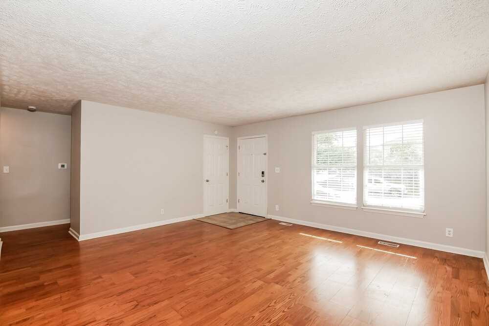 8858 Frontenac Rd - Photo 5 of 16
