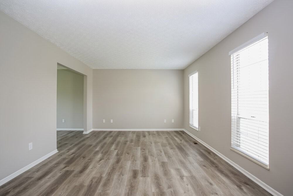 3150 Plainfield Ct - Photo 6 of 18