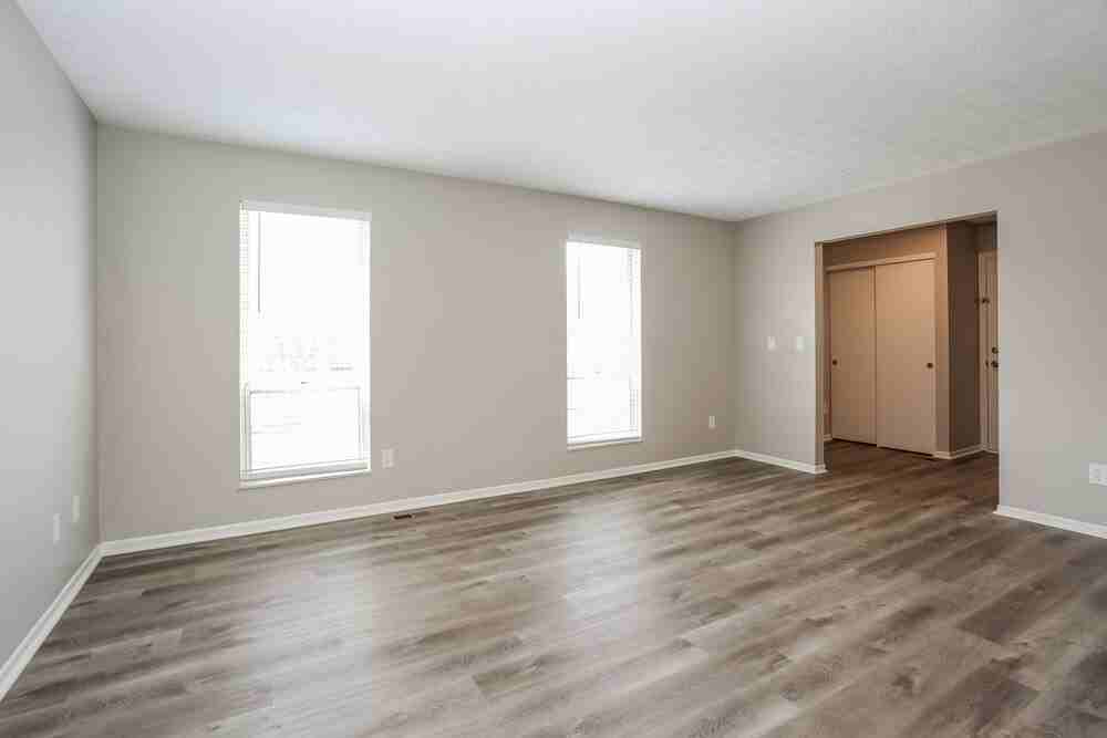 3150 Plainfield Ct - Photo 7 of 18