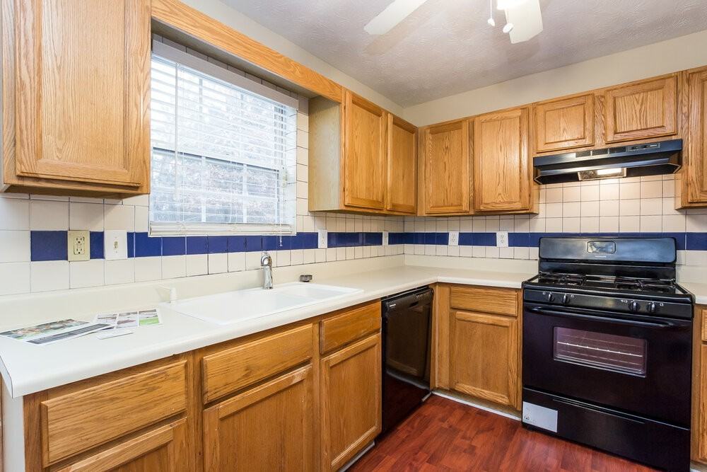 3019 Sentinel Cir - Photo 6 of 15