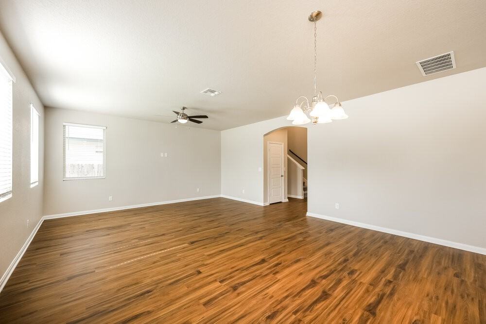 8230 Broussard - Photo 5 of 17
