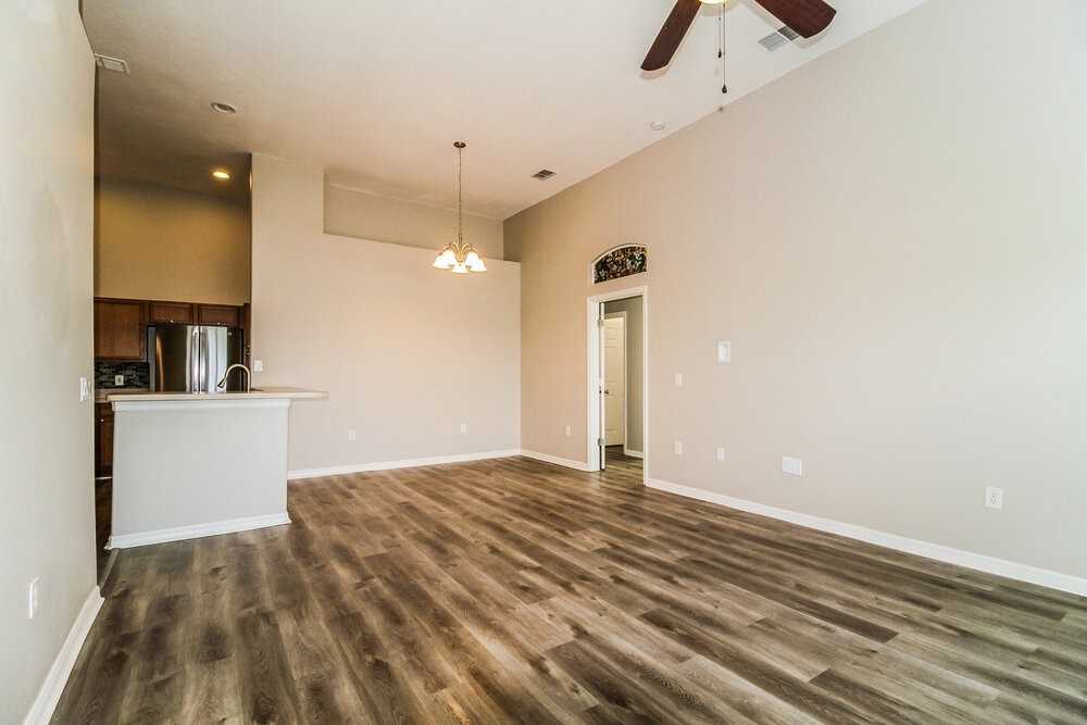1925 Island Walk Dr - Photo 4 of 16