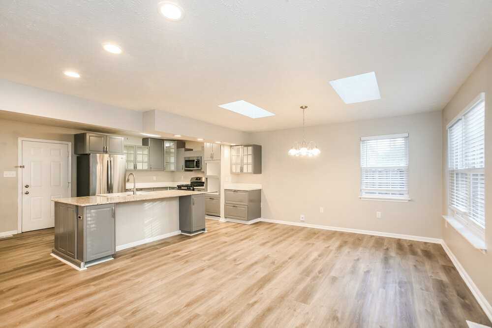 705 Firethorn Cir - Photo 7 of 19