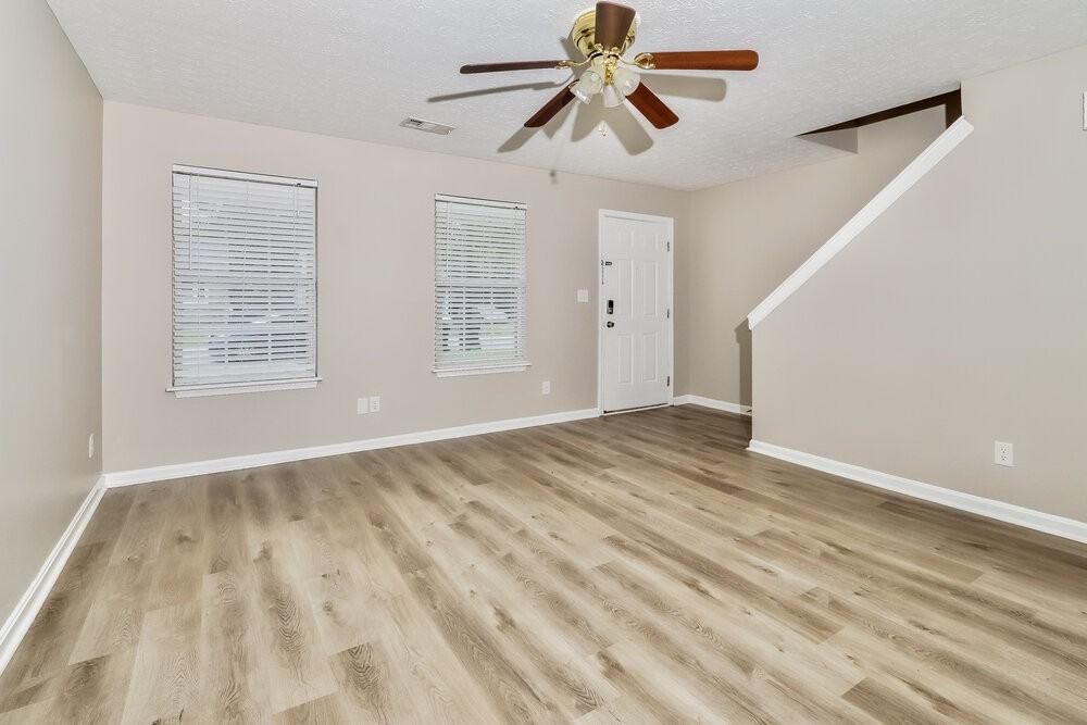 5024 Fay Ave - Photo 6 of 21