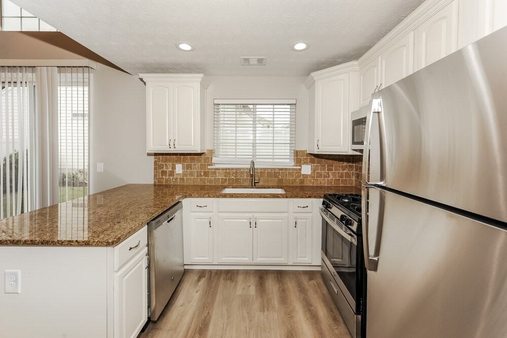 1255 W Oaks Way - Photo 7 of 17