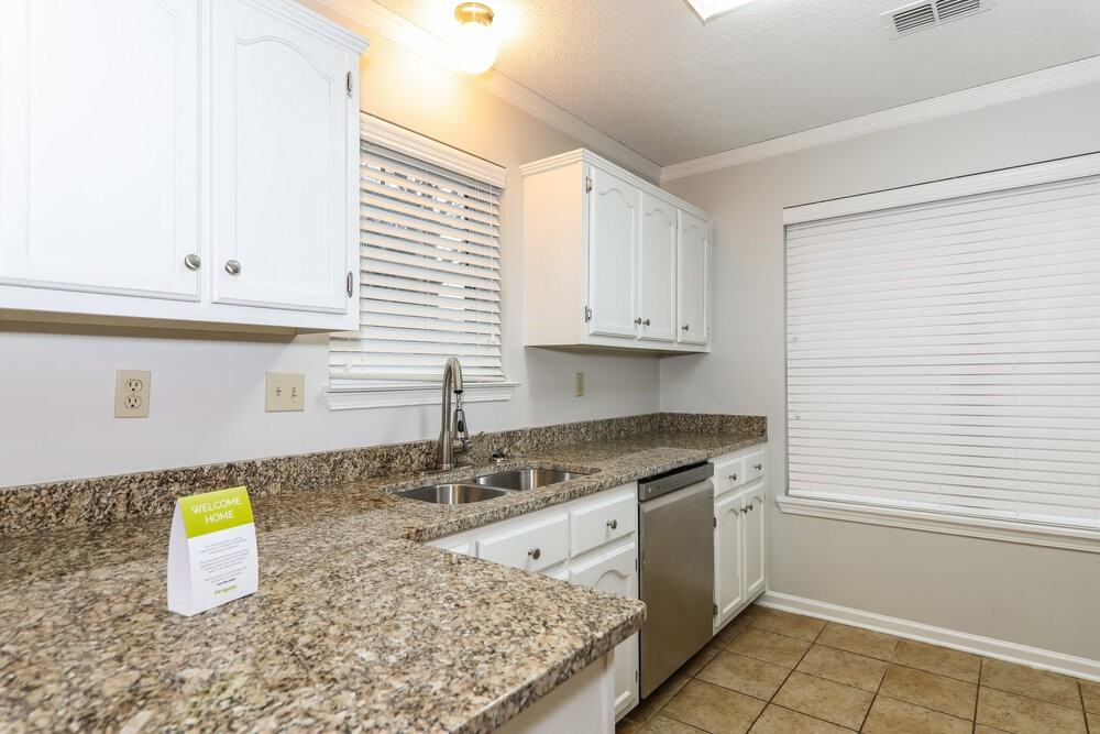 8980 Fulton Ln - Photo 5 of 15