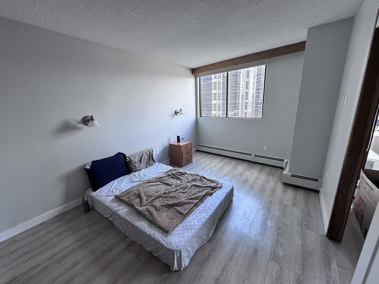 220 4 Ave Sw - Photo 2 of 11
