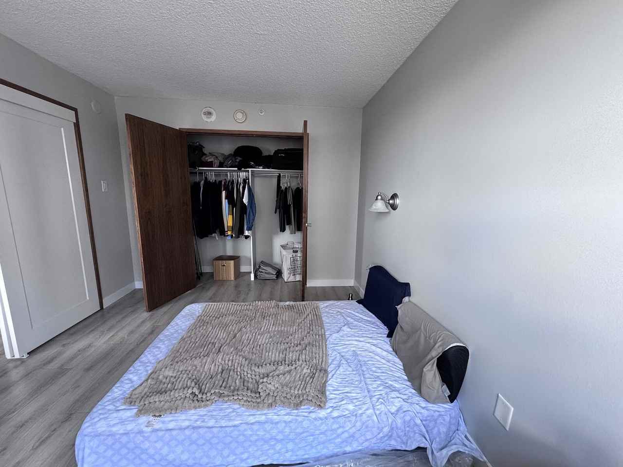 220 4 Ave Sw - Photo 3 of 11