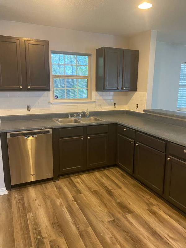 203 S Jefferson Ave - Photo 5 of 15