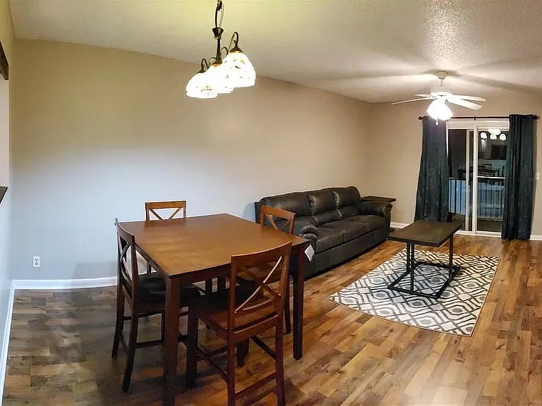 1390 Hunters Rd #E - Photo 5 of 21