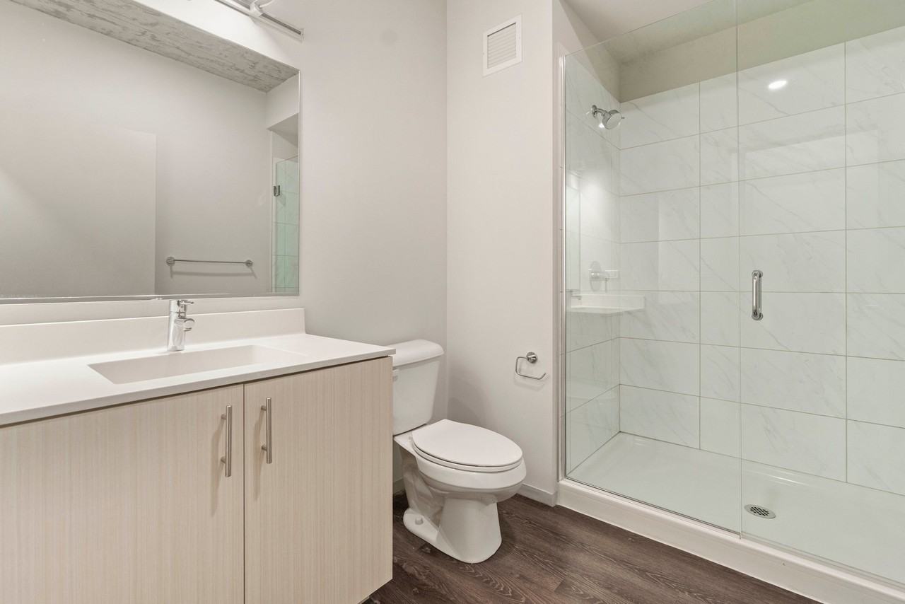791 S Clark St - Photo 4 of 7