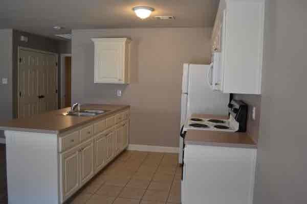 2151 Hamilton St #3C - Photo 6 of 15