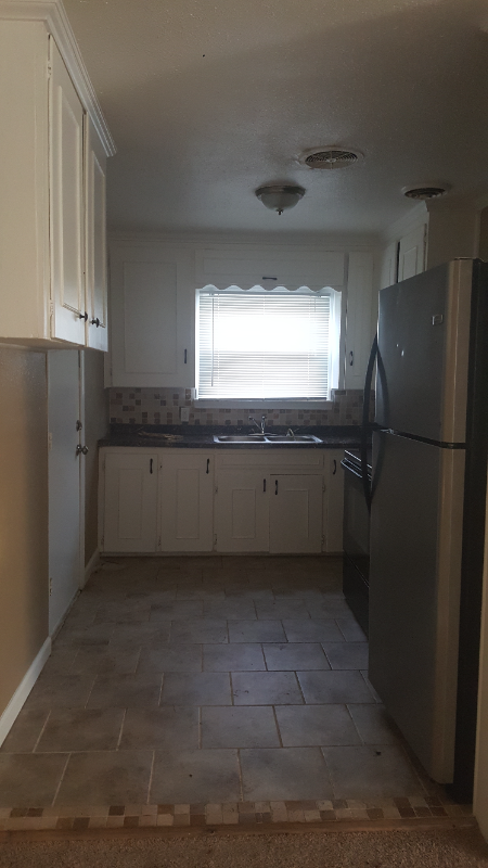 3 W 49th Pl N - Photo 2 of 11