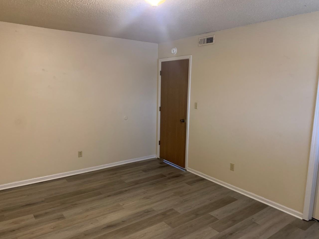 2309 Southridge Dr - Photo 5 of 10