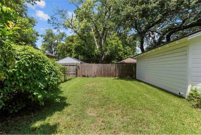 357 Arthur Ave - Photo 5 of 32