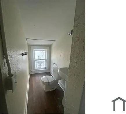 1231 W 5th St #2 - Photo 2 of 10