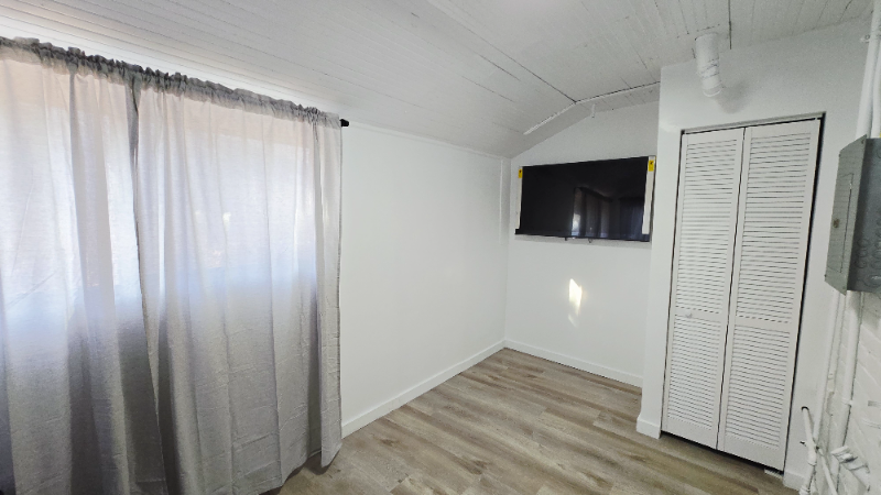 655 S Washington St #655B - Photo 6 of 20