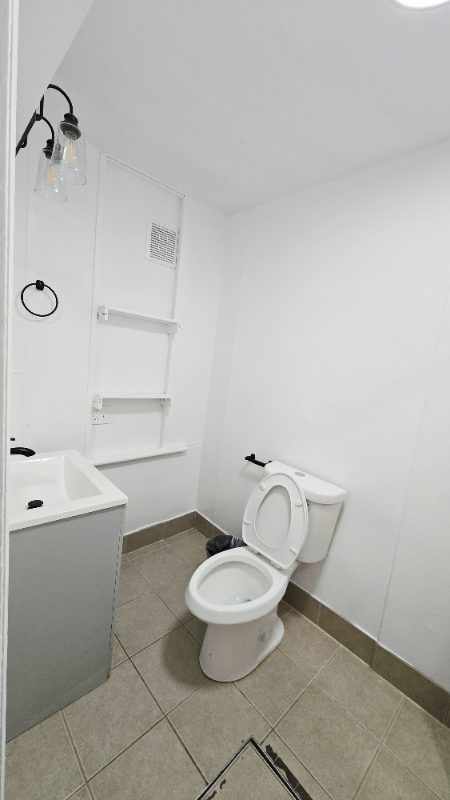655 S Washington St #655B - Photo 7 of 20