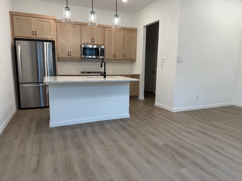 1132 Concan Dr - Photo 6 of 22