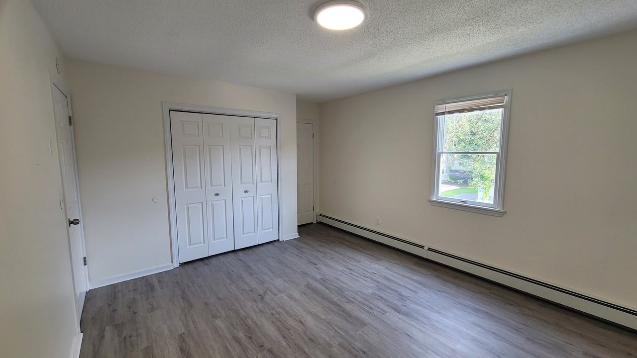 8 William St #FL2 - Photo 2 of 12