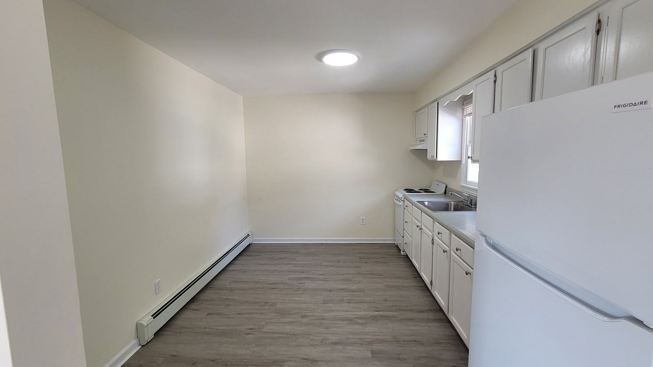8 William St #FL2 - Photo 6 of 12