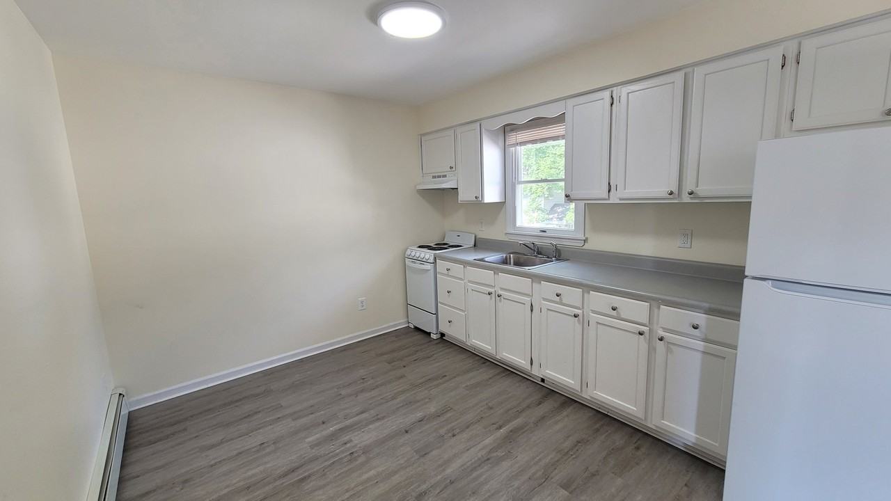 8 William St #FL2 - Photo 7 of 12