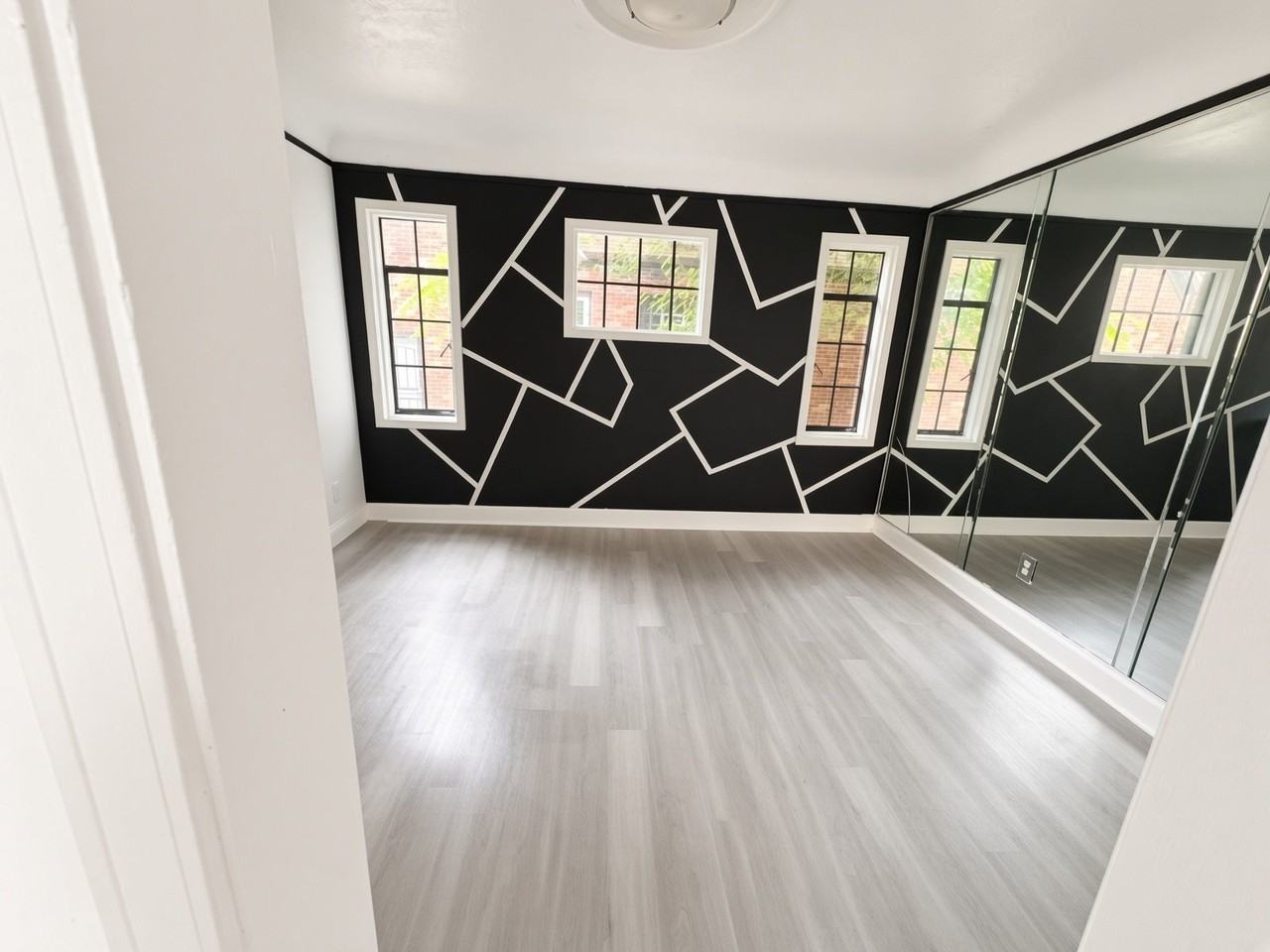 14574 Hubbell St - Photo 5 of 15