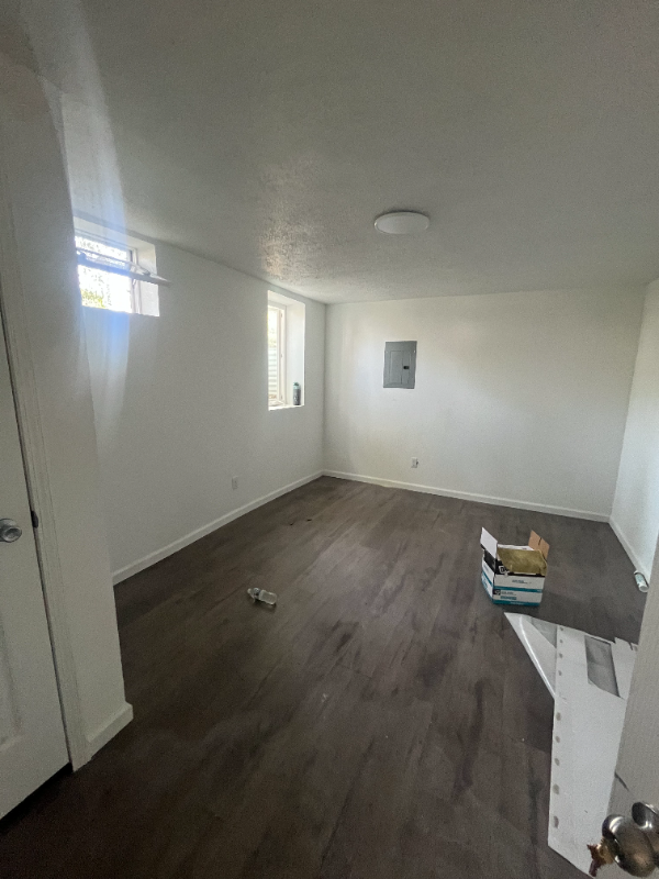 915 S Main St #101 - Photo 6 of 6
