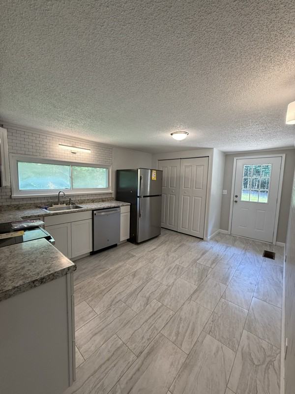 8257 County Line Rd - Photo 2 of 10