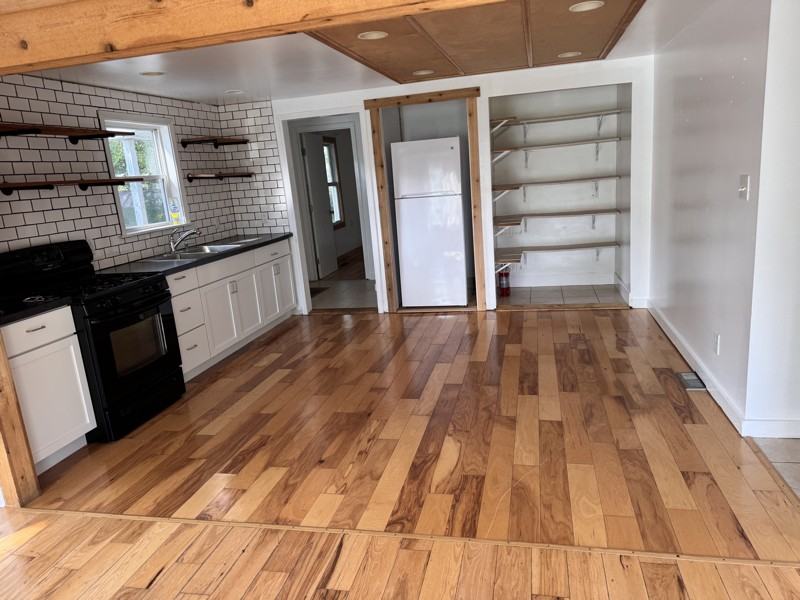 2803 Wabash St - Photo 4 of 20