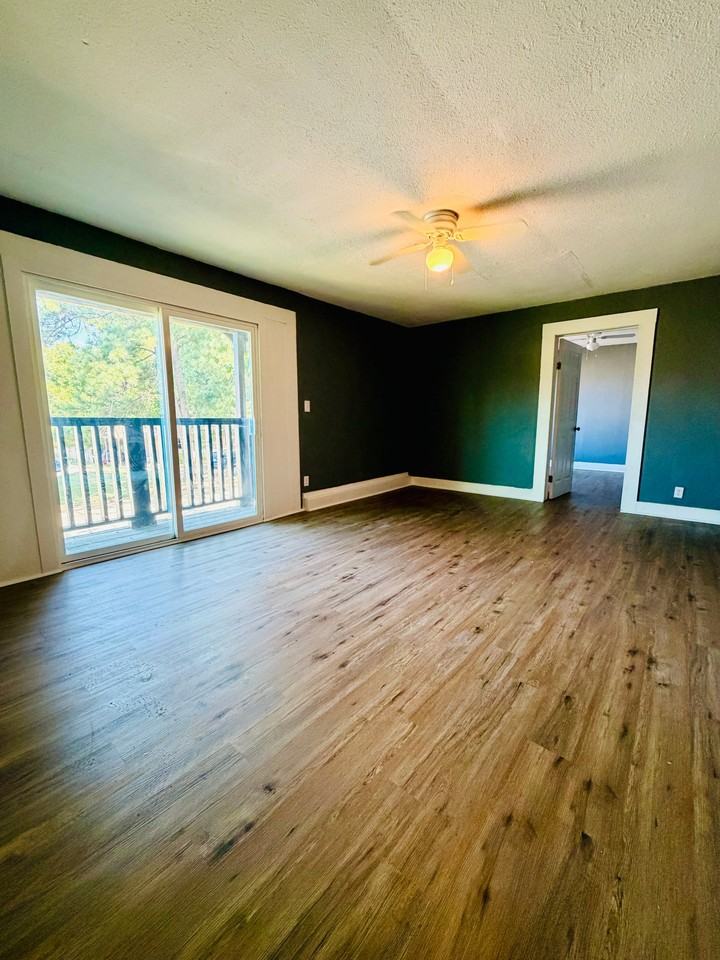 2317 Walnut St #2319 - Photo 4 of 13