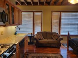 featured image of 306 Washington St #2