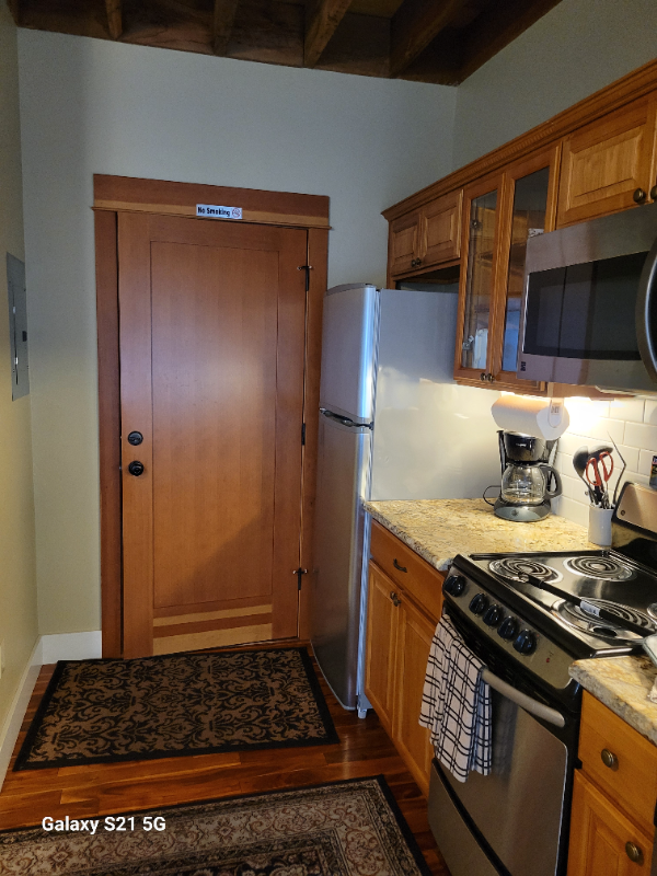 306 Washington St #2 - Photo 4 of 6