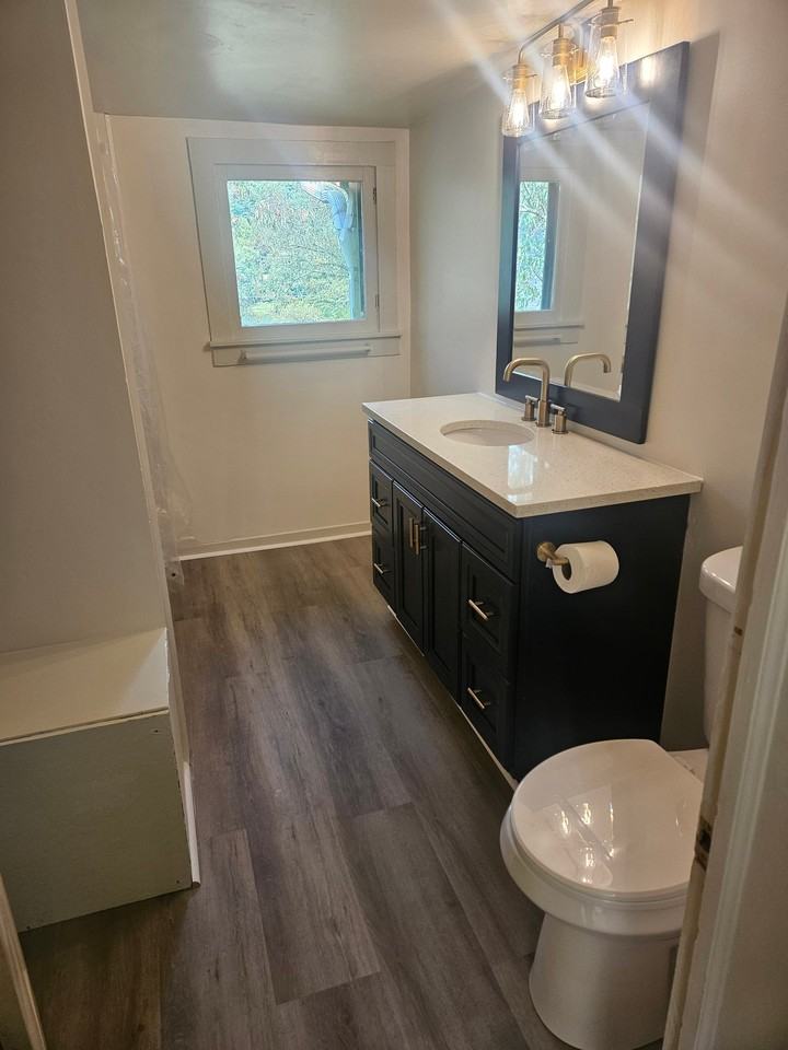 1046 W 1st St #FL2 - Photo 6 of 17