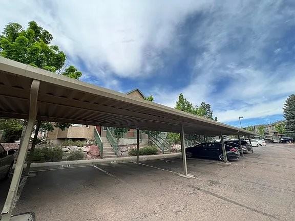 6170 Colony Cir - Photo 2 of 18