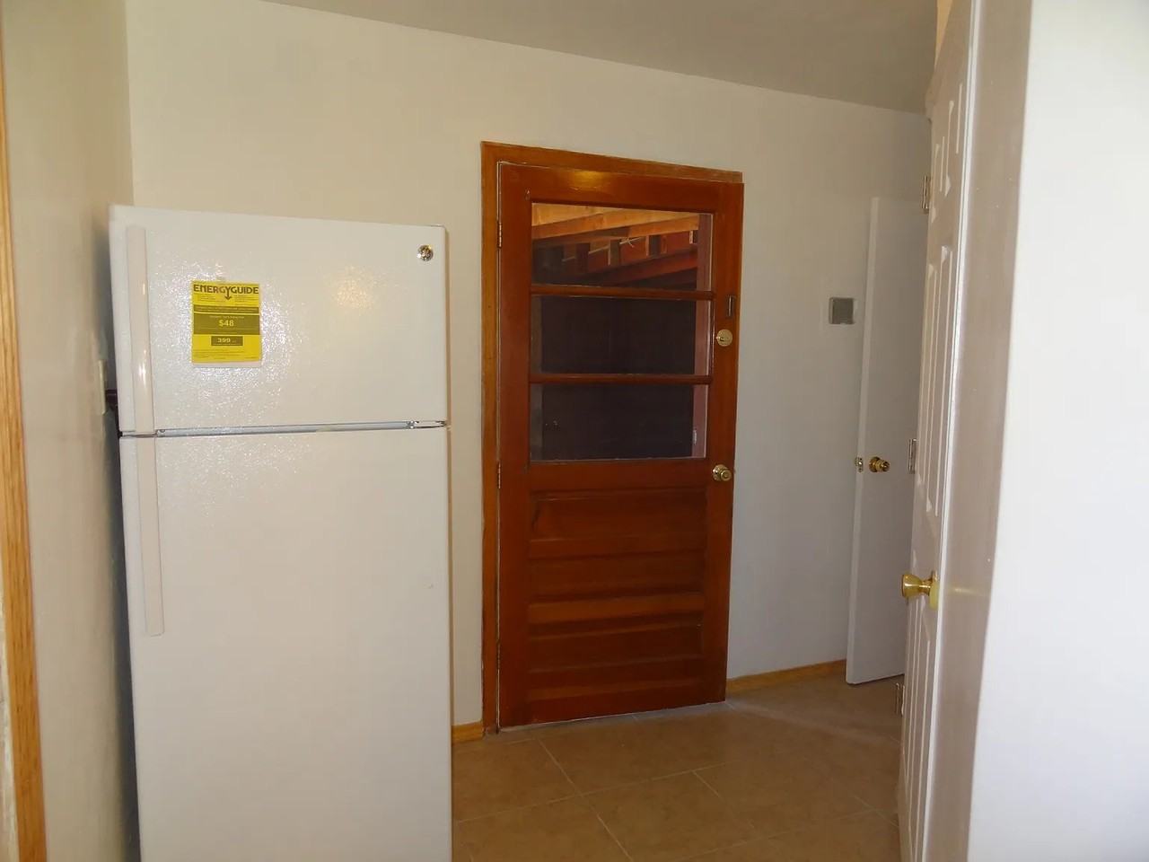 9230 Hoffman Way - Photo 4 of 19