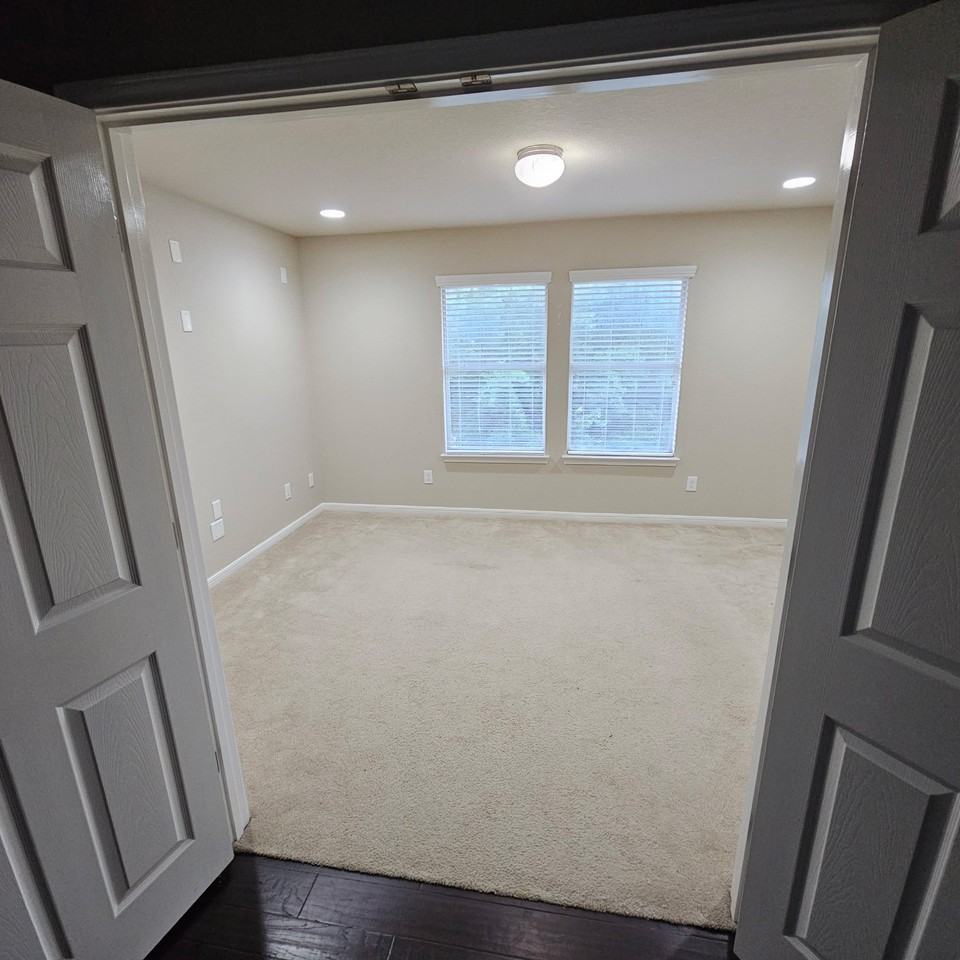 217 Ranch House Rd - Photo 6 of 11