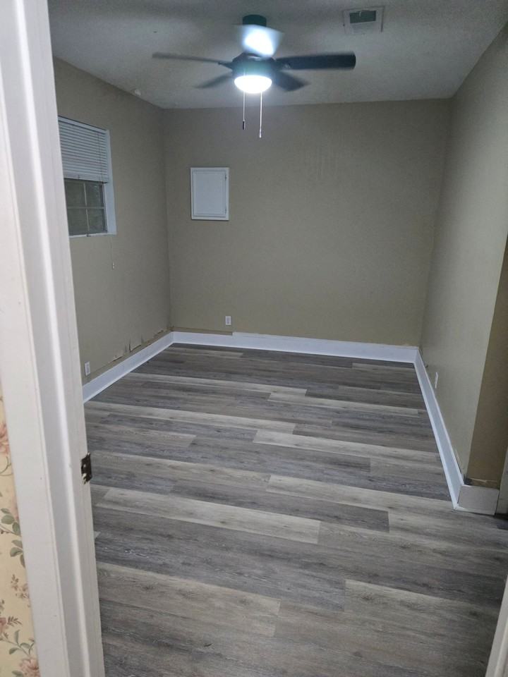 701 Rickey St - Photo 4 of 20