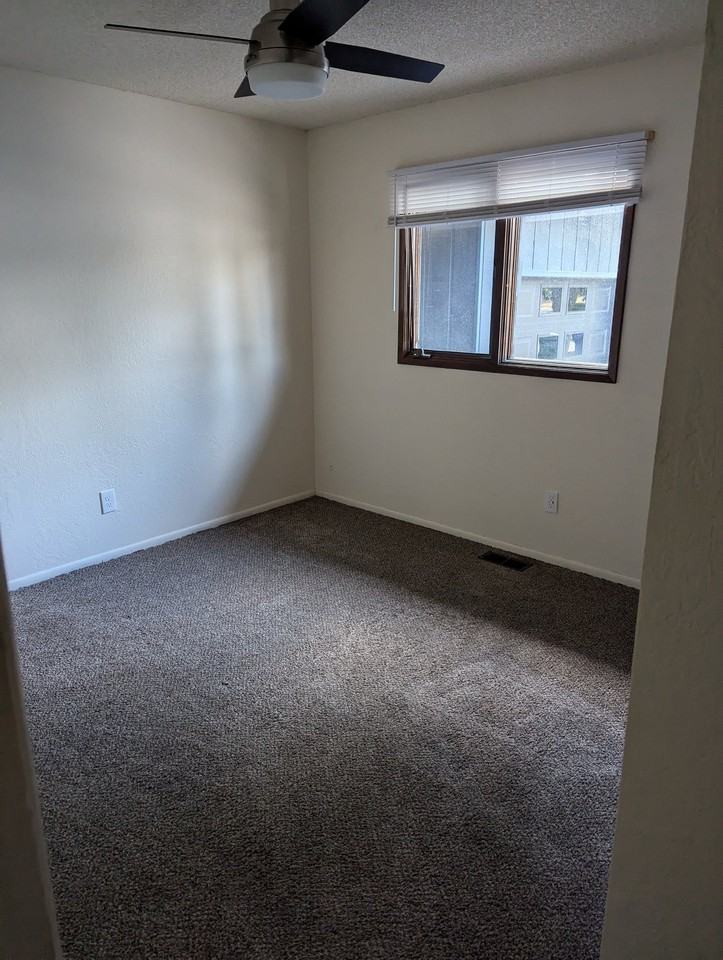 3704 N Belmont Rd #3704 - Photo 4 of 12