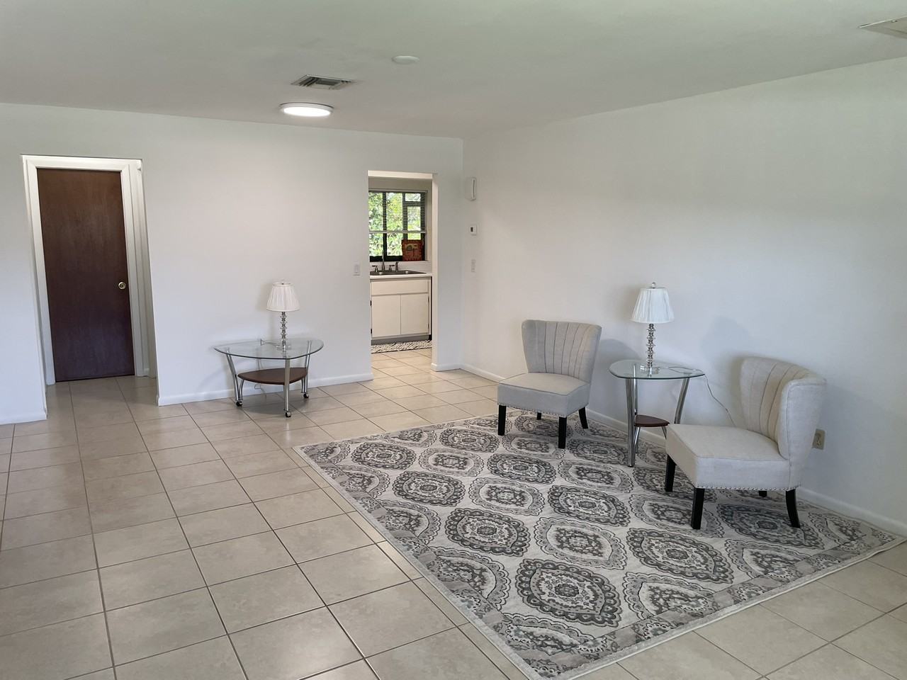 10022 8th St #B - Photo 2 of 19