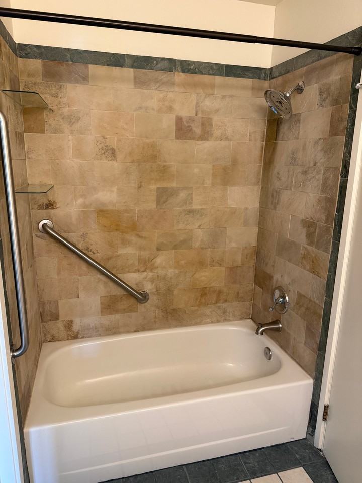 2829 Franklin Ave E #N2 - Photo 2 of 11