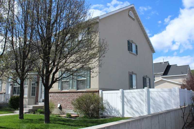 1010 Nw #104 - Photo 2 of 31