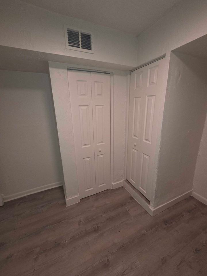 828 E St #6 - Photo 6 of 10