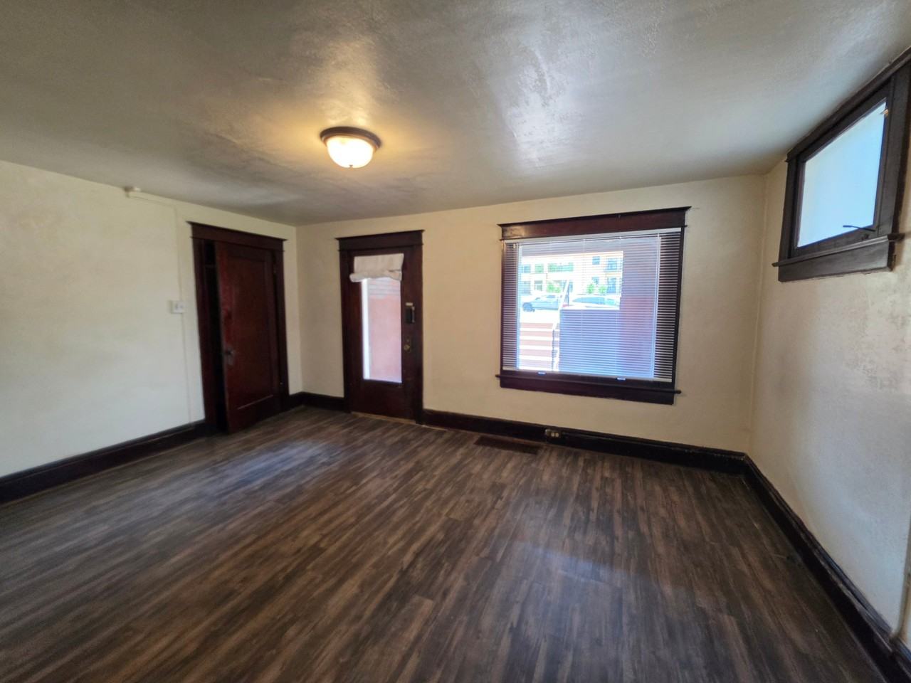 561 E St #1 - Photo 4 of 13