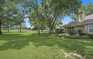 412 N Forest Ridge Blvd - Photo 1 of 1