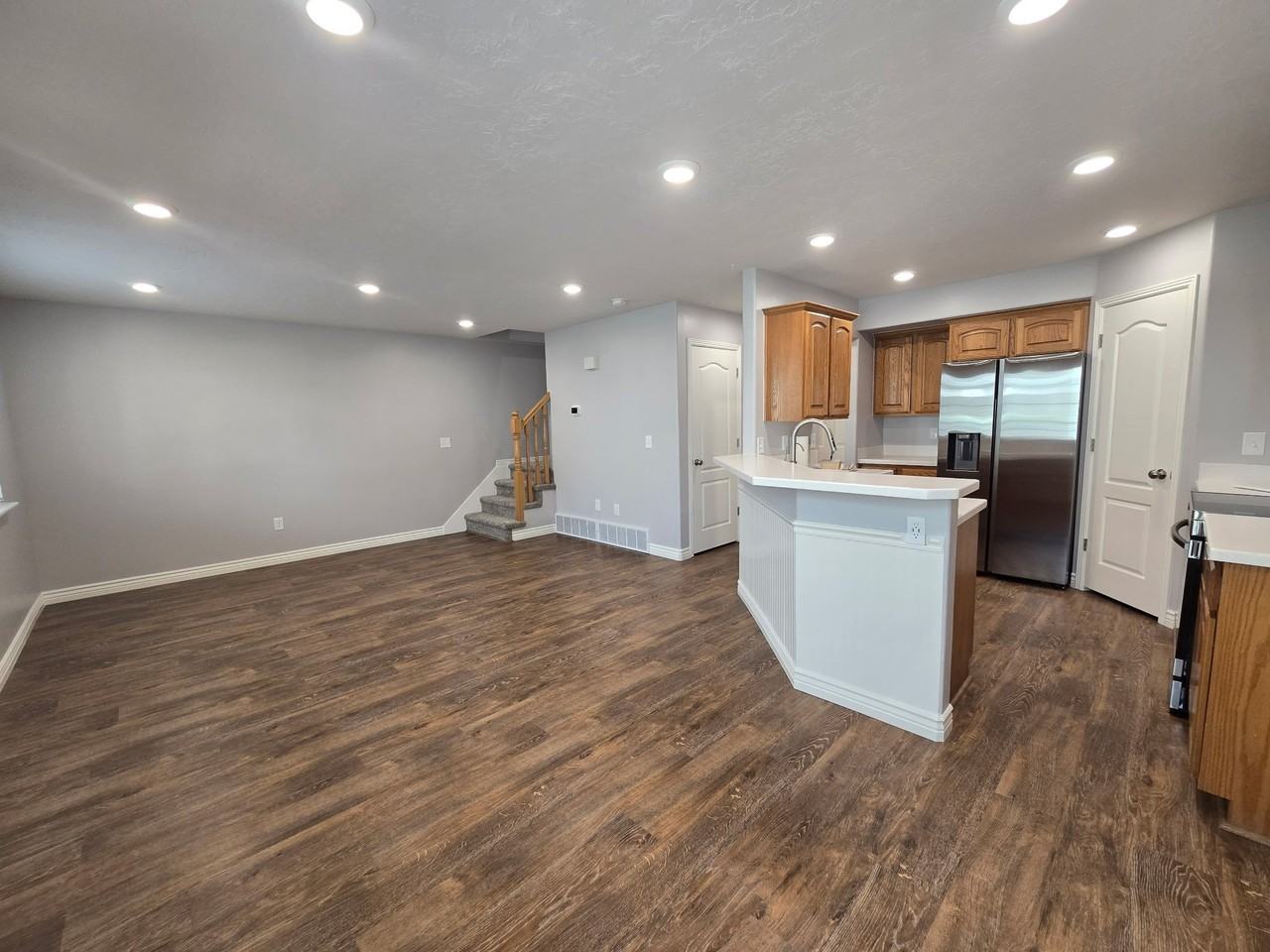 802 Big Leaf Ct - Photo 3 of 18