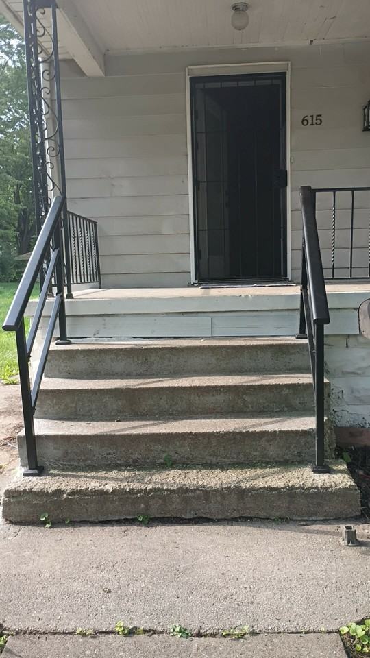 615 Prouty Ave - Photo 4 of 28